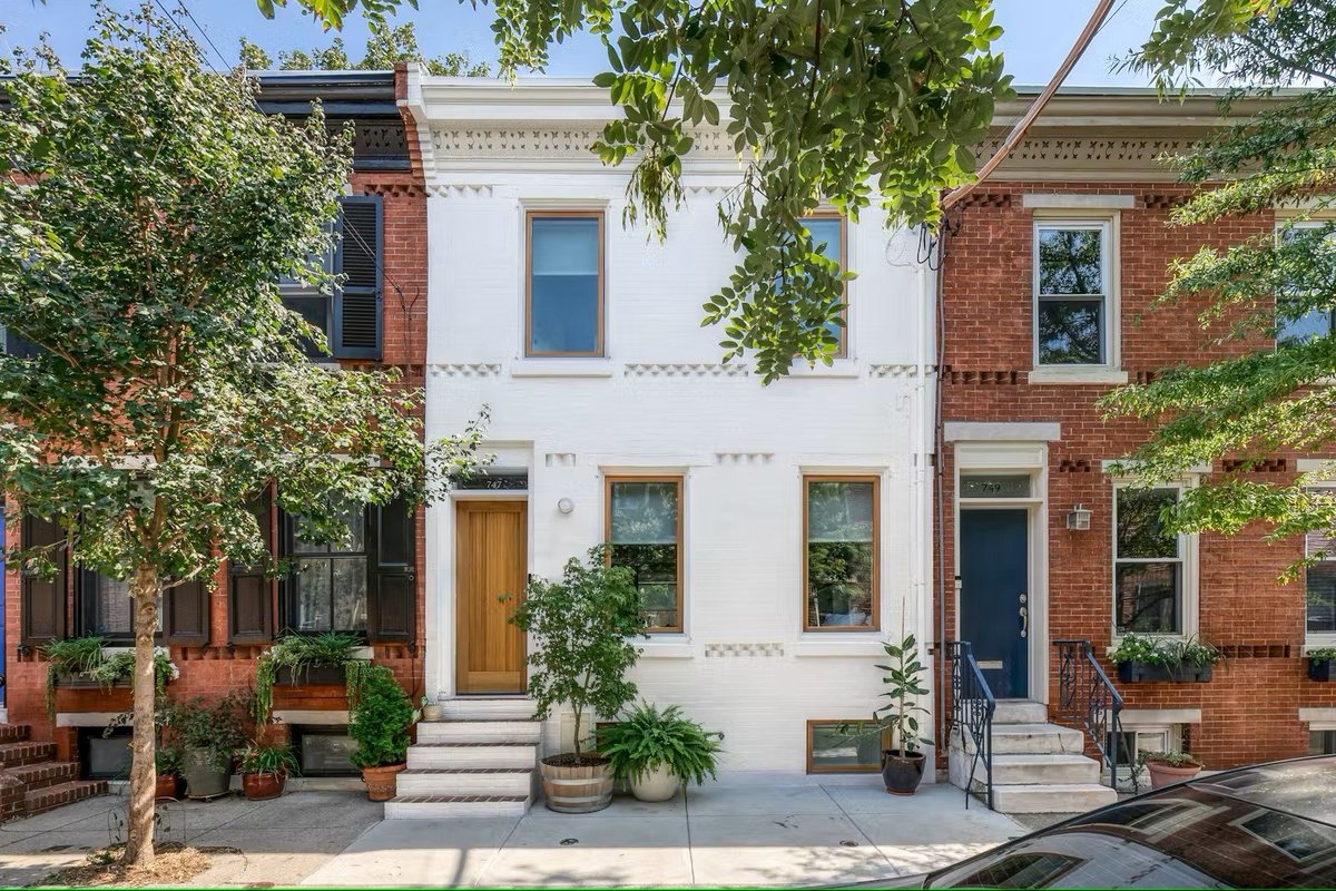 Red-brick rowhouses in Baltimore